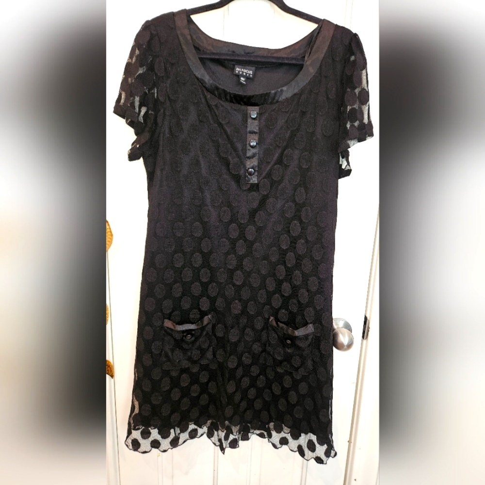 Black polka dot overlay pocket dress 16w